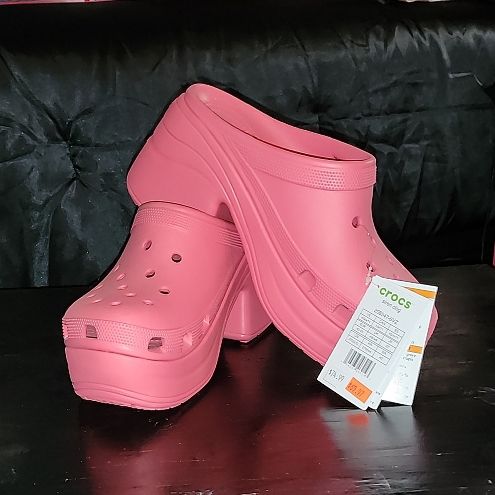 Crocs Women's Pink Clogs